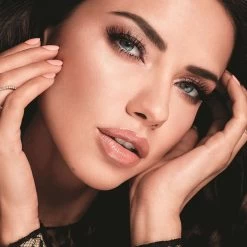 Maybelline Total Temptation Waterproof Mascara - 001 Zwart -Cosmetica Discountwinkel 1200x1200 498