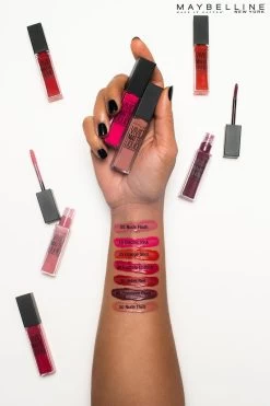 Maybelline Vivid Matte Liquid - 35 Rebel Red - Rood - Lippenstift -Cosmetica Discountwinkel 800x1200 9